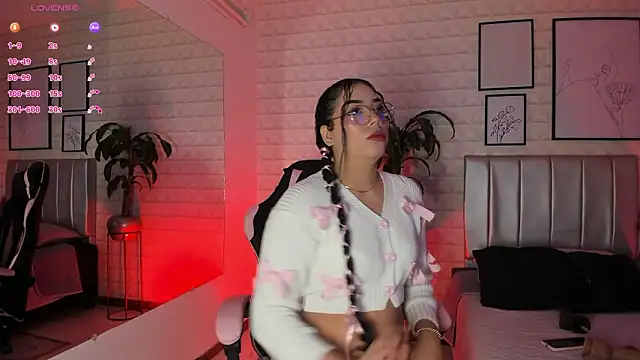 Lizzie-Evans online show from 14, 2, 2026