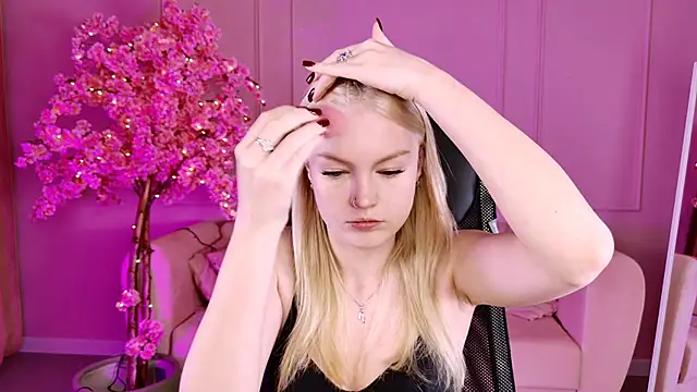 GraceGlamour online show from 30, 9, 2025