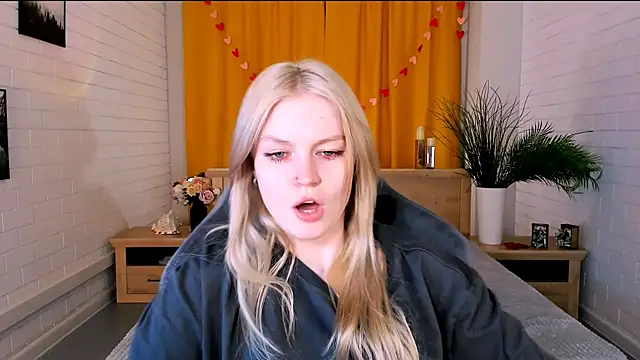 GraceGlamour online show from 21, 3, 2025