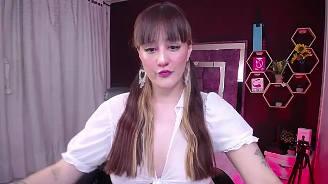 AnabelleGron online show from 10, 10, 2025