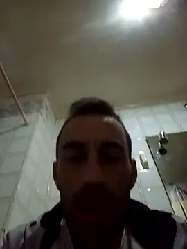 Snapshot of MownRender chatting on 21, 11, 2025 MownRender online show from 21, 11, 2025