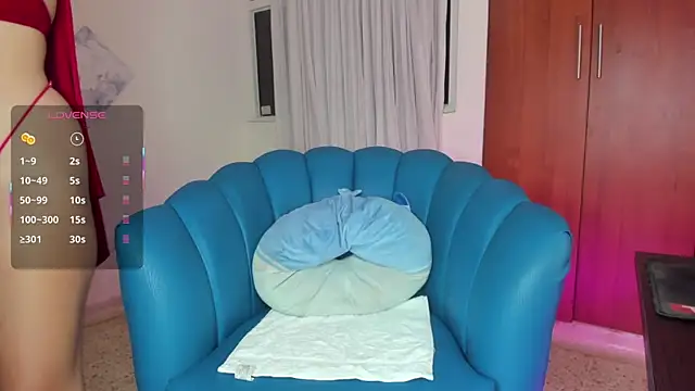 Julie Markk online show from 5, 1, 2026