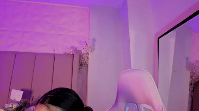 MollyBigBoobs12 online show from 26, 6, 2026