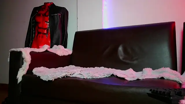 Leonnardo Jaramillo online show from 28, 1, 2025