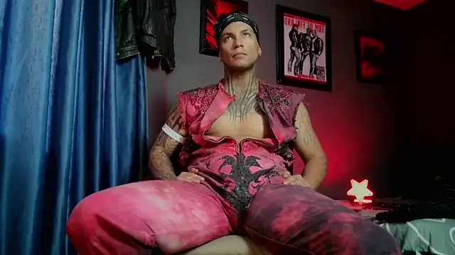 Leonnardo Jaramillo online show from 4, 3, 2026