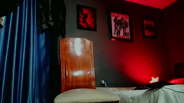 Leonnardo Jaramillo online show from 2, 4, 2026