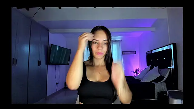 Sara lopez 28 online show from 5, 8, 2026