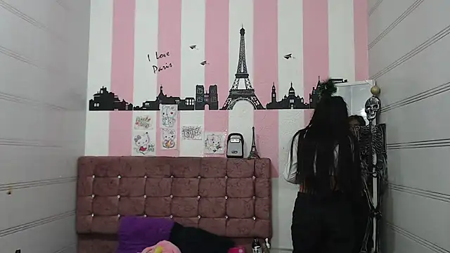 Snapshot of sara_caplerx chatting on 28, 9, 2025 sara caplerx online show from 28, 9, 2025