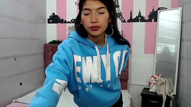 Snapshot of sara_caplerx chatting on 10, 9, 2025 sara caplerx online show from 10, 9, 2025