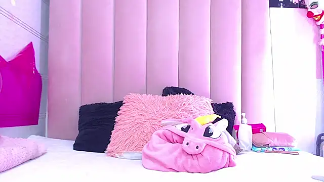 Snapshot of sara_caplerx chatting on 13, 11, 2025 sara caplerx online show from 13, 11, 2025