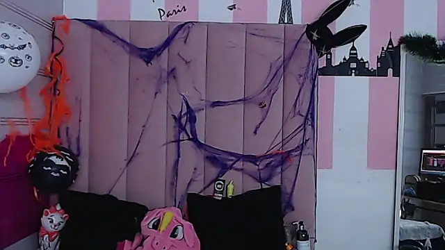 Snapshot of sara_caplerx chatting on 21, 10, 2025 sara caplerx online show from 21, 10, 2025