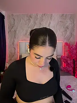 Snapshot of IsabellaAnngel chatting on 21, 6, 2026 IsabellaAnngel online show from 21, 6, 2026