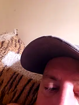 HeteroHotGuy1 online show from 5, 10, 2025