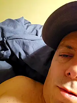 HeteroHotGuy1 online show from 29, 1, 2025