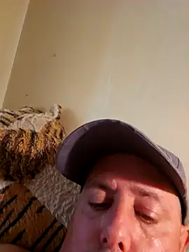 HeteroHotGuy1 online show from 5, 10, 2025