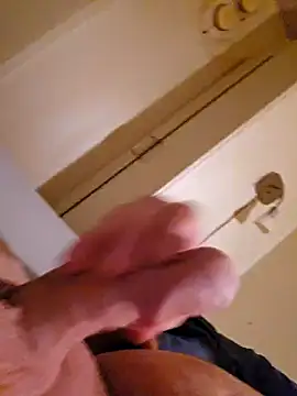 HeteroHotGuy1 online show from 30, 1, 2025