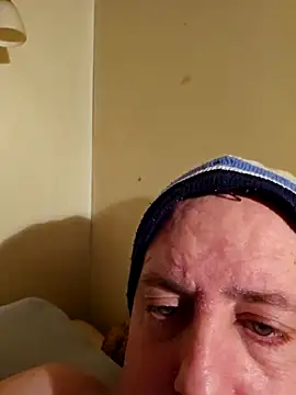 HeteroHotGuy1 online show from 11, 3, 2025