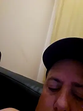 HeteroHotGuy1 online show from 30, 9, 2025