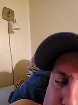 HeteroHotGuy1 online show from 27, 1, 2025