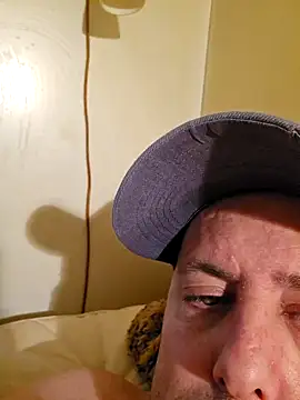 HeteroHotGuy1 online show from 20, 1, 2025