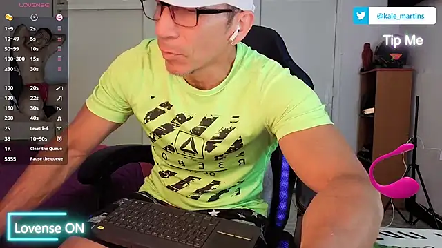 Snapshot of KALE_19 chatting on 11, 6, 2026 KALE 19 online show from 11, 6, 2026