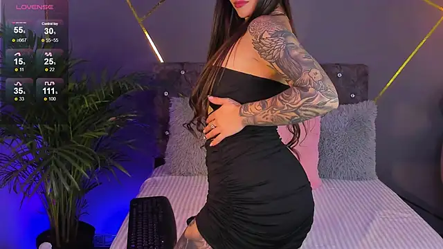 Mia Palacioss online show from 7, 11, 2025