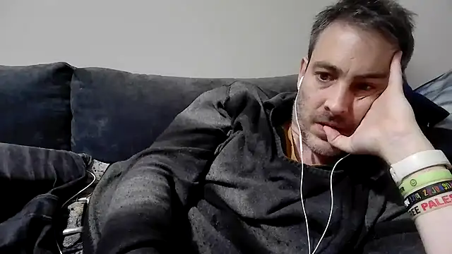 basquehotboy online show from 1, 2, 2025