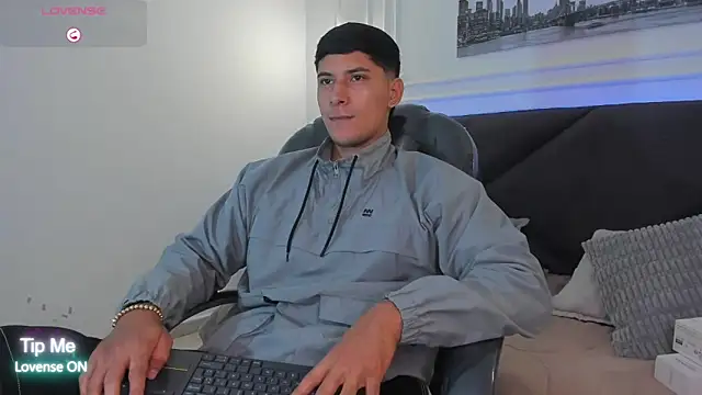 Snapshot of Damian23__ chatting on 10, 2, 2026 Damian23 online show from 10, 2, 2026