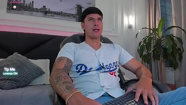 Damian23   online show from 8, 4, 2026