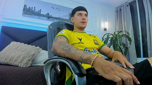 Damian23   online show from 3, 12, 2025