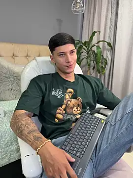 Damian23   online show from 10, 9, 2025