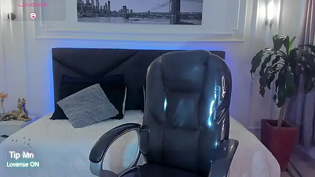 Snapshot of Damian23__ chatting on 8, 2, 2026 Damian23 online show from 8, 2, 2026