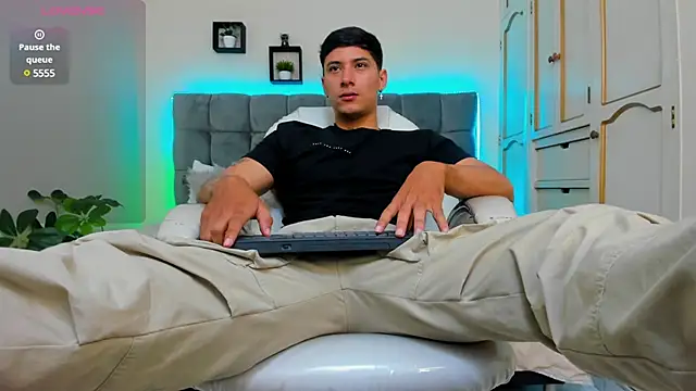 Damian23   online show from 20, 3, 2025