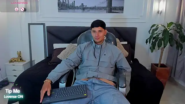 Damian23   online show from 5, 11, 2025