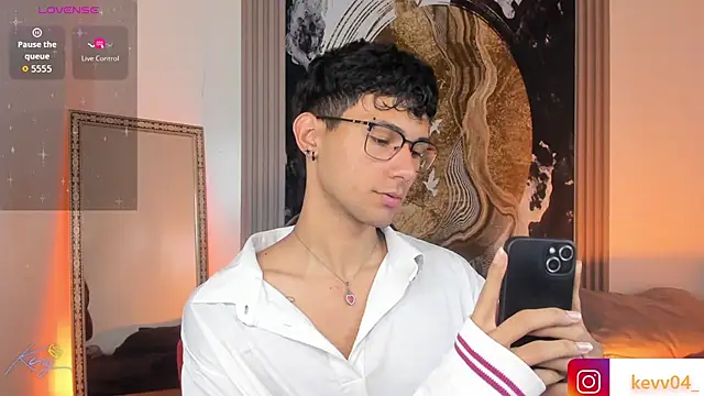 Alexx tc online show from 10, 4, 2026