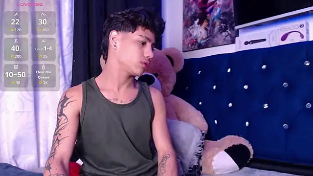 Sexys Boys Hot1 online show from 13, 11, 2025