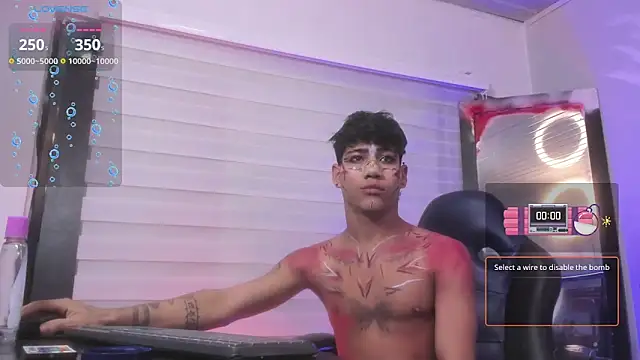 Sexys Boys Hot1 online show from 27, 10, 2025