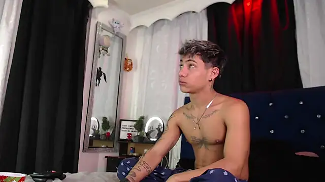 Snapshot of Sexys_Boys_Hot1 chatting on 30, 6, 2026 Sexys Boys Hot1 online show from 30, 6, 2026