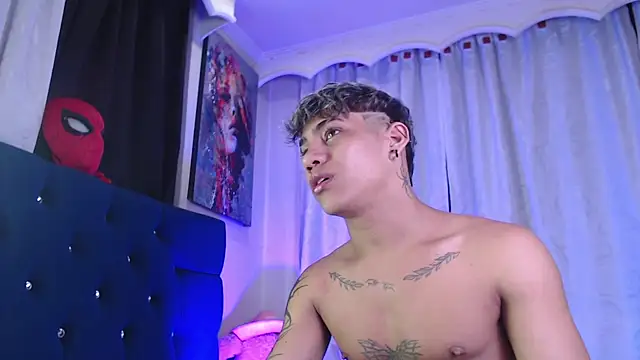 Sexys Boys Hot1 online show from 16, 5, 2026