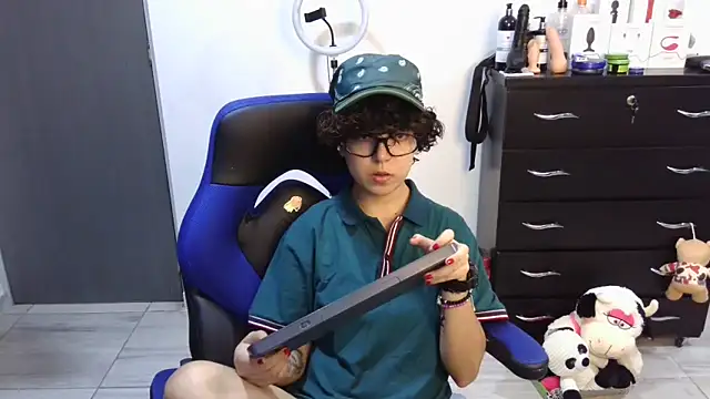 thomascooper7 online show from 13, 9, 2025