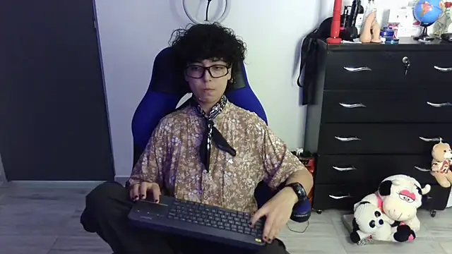 thomascooper7 online show from 12, 4, 2026