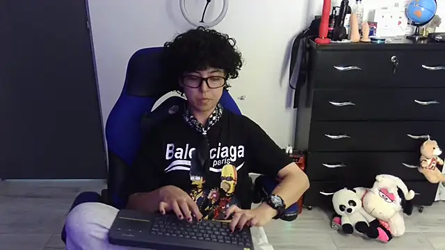 thomascooper7 online show from 17, 4, 2026