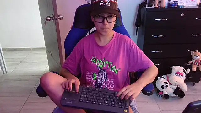 thomascooper7 online show from 15, 12, 2025