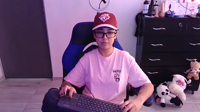 thomascooper7 online show from 15, 11, 2025