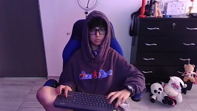 thomascooper7 online show from 5, 3, 2026