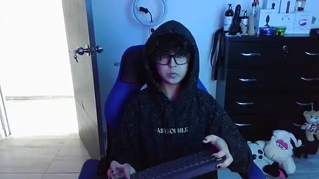 thomascooper7 online show from 29, 9, 2025