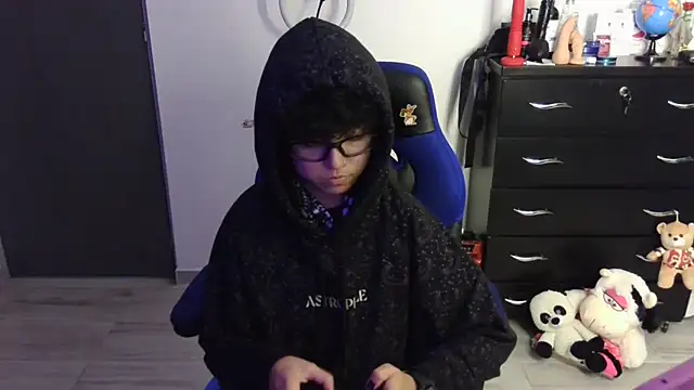 thomascooper7 online show from 11, 4, 2026