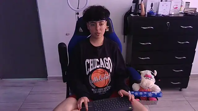 thomascooper7 online show from 12, 3, 2025