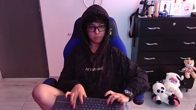 thomascooper7 online show from 18, 1, 2026