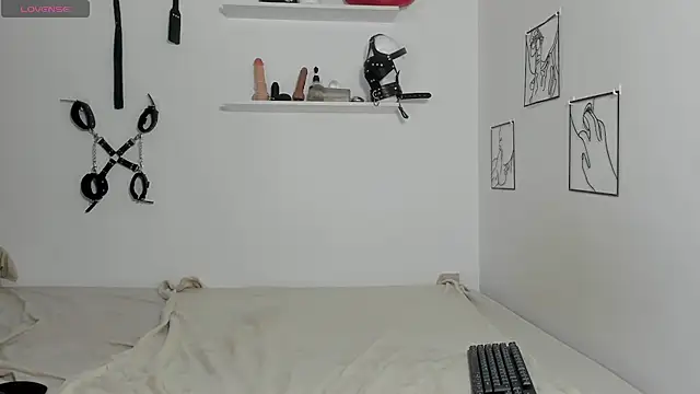 Sabrina Rosse   online show from 17, 10, 2025